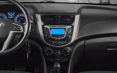 Hyundai Solaris II рестайлинг, 2011 год, 705 000 рублей, 13 фотография