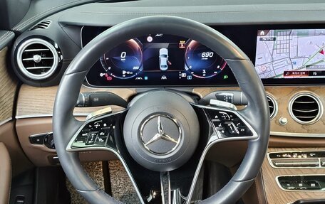 Mercedes-Benz E-Класс, 2022 год, 5 040 000 рублей, 4 фотография