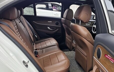 Mercedes-Benz E-Класс, 2022 год, 5 040 000 рублей, 6 фотография