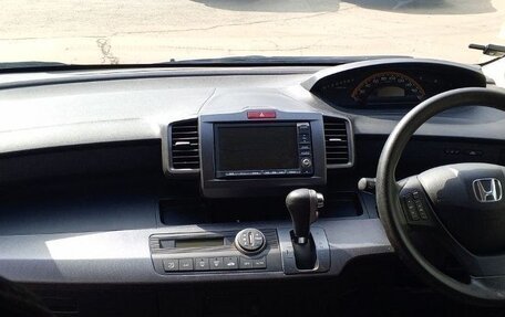 Honda Freed I, 2009 год, 820 000 рублей, 6 фотография