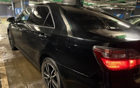 Toyota Camry, 2017 год, 1 900 000 рублей, 11 фотография