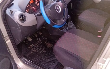 Renault Logan I, 2010 год, 370 000 рублей, 5 фотография