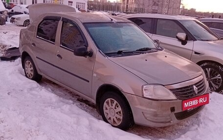 Renault Logan I, 2010 год, 370 000 рублей, 3 фотография