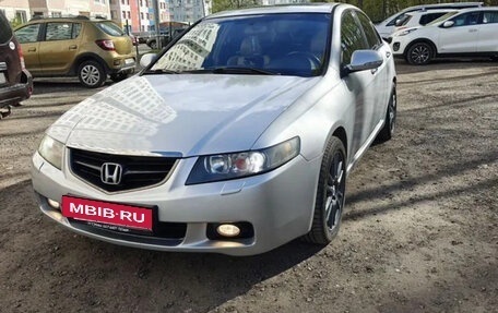 Honda Accord VII рестайлинг, 2004 год, 700 000 рублей, 1 фотография