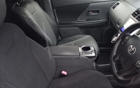 Toyota Prius Alpha I (ZVW40/41), 2014 год, 1 450 000 рублей, 14 фотография