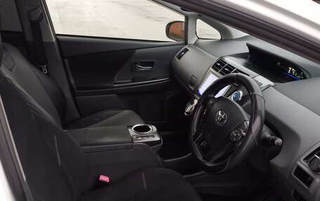 Toyota Prius Alpha I (ZVW40/41), 2014 год, 1 450 000 рублей, 15 фотография