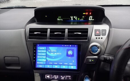 Toyota Prius Alpha I (ZVW40/41), 2014 год, 1 450 000 рублей, 18 фотография