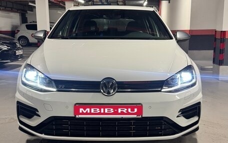 Volkswagen Golf R VII, 2019 год, 3 400 000 рублей, 2 фотография