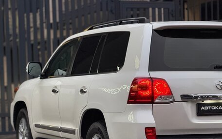 Toyota Land Cruiser 200, 2012 год, 2 999 999 рублей, 18 фотография