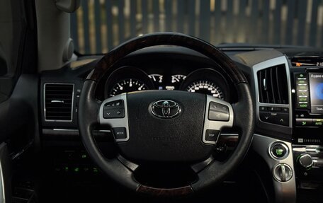 Toyota Land Cruiser 200, 2012 год, 2 999 999 рублей, 25 фотография