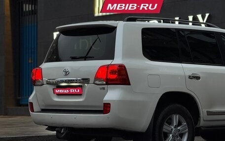 Toyota Land Cruiser 200, 2012 год, 2 999 999 рублей, 13 фотография