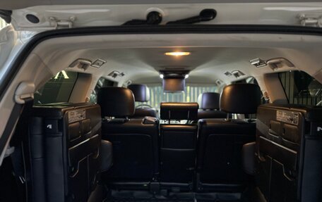 Toyota Land Cruiser 200, 2012 год, 2 999 999 рублей, 32 фотография