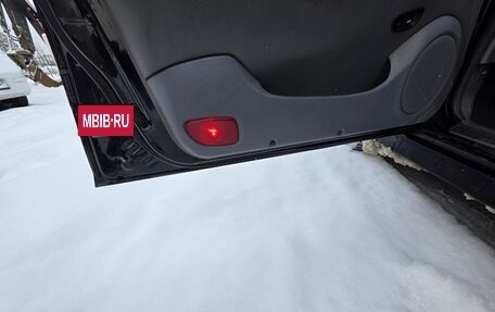 KIA Magentis I, 2002 год, 250 000 рублей, 15 фотография