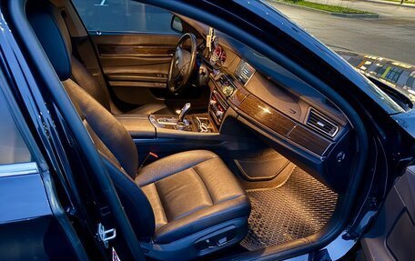 BMW 7 серия, 2014 год, 1 600 000 рублей, 31 фотография