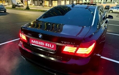 BMW 7 серия, 2014 год, 1 600 000 рублей, 26 фотография