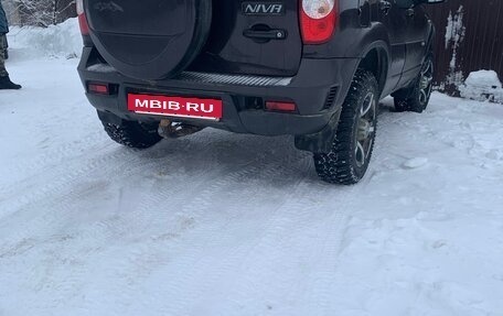 Chevrolet Niva I рестайлинг, 2010 год, 520 000 рублей, 4 фотография