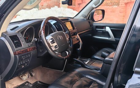 Toyota Land Cruiser 200, 2014 год, 4 000 000 рублей, 4 фотография