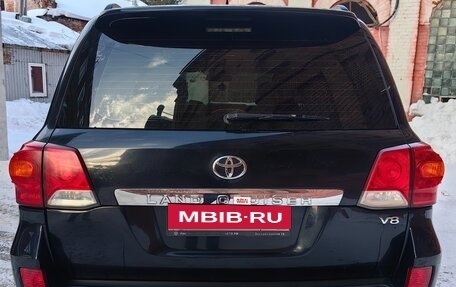 Toyota Land Cruiser 200, 2014 год, 4 000 000 рублей, 7 фотография