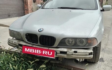 BMW 5 серия, 2002 год, 460 000 рублей, 15 фотография