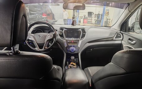 Hyundai Santa Fe III рестайлинг, 2014 год, 2 300 000 рублей, 25 фотография