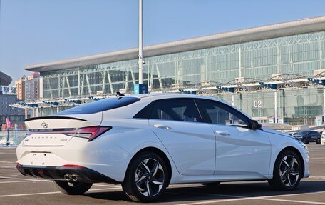 Hyundai Elantra, 2022 год, 1 420 000 рублей, 5 фотография