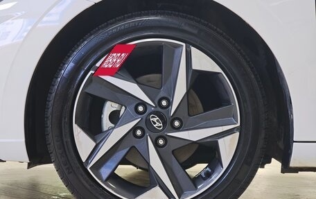 Hyundai Elantra, 2022 год, 1 420 000 рублей, 12 фотография