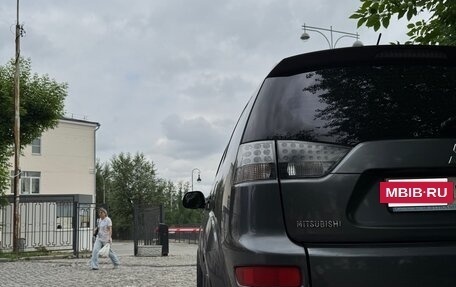 Mitsubishi Outlander III рестайлинг 3, 2008 год, 950 000 рублей, 5 фотография