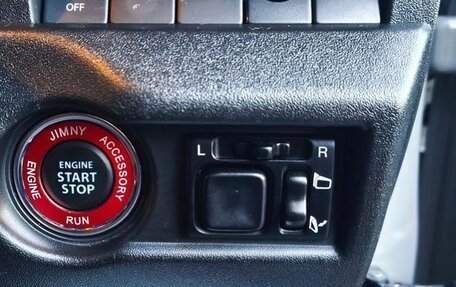 Suzuki Jimny, 2022 год, 1 495 000 рублей, 23 фотография