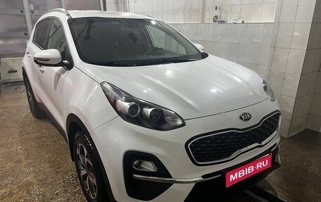 KIA Sportage IV рестайлинг, 2020 год, 2 550 000 рублей, 1 фотография