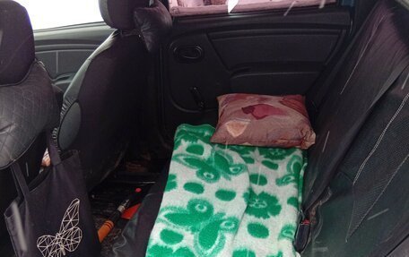 Renault Logan I, 2014 год, 280 000 рублей, 6 фотография