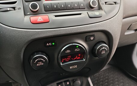 KIA Rio II, 2011 год, 500 000 рублей, 11 фотография