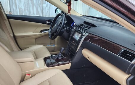 Toyota Camry, 2018 год, 2 150 000 рублей, 9 фотография