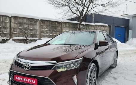 Toyota Camry, 2018 год, 2 150 000 рублей, 2 фотография