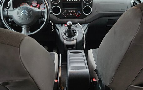 Citroen Berlingo II рестайлинг, 2016 год, 800 000 рублей, 24 фотография