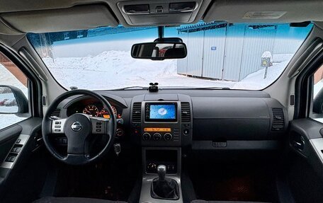 Nissan Pathfinder, 2008 год, 850 000 рублей, 24 фотография