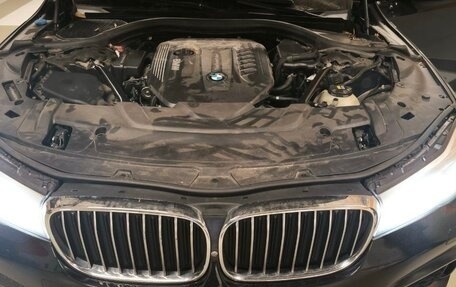 BMW 7 серия, 2018 год, 2 460 000 рублей, 10 фотография