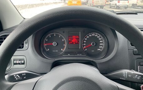 Volkswagen Polo VI (EU Market), 2012 год, 965 000 рублей, 14 фотография