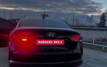 Hyundai Accent IV, 2020 год, 1 750 000 рублей, 6 фотография