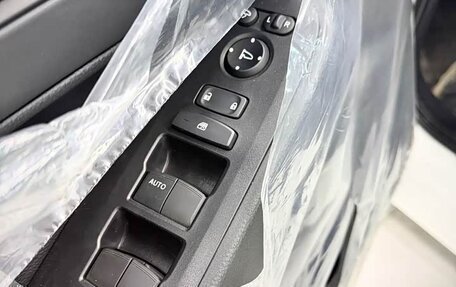 Honda Vezel, 2024 год, 2 340 000 рублей, 21 фотография