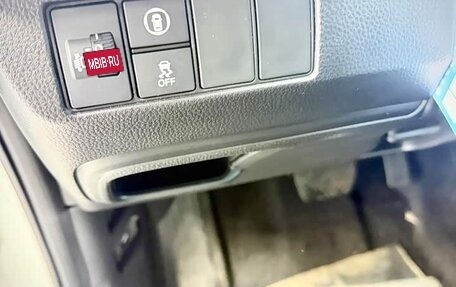 Honda Vezel, 2024 год, 2 340 000 рублей, 17 фотография