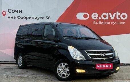 Hyundai Grand Starex Grand Starex I рестайлинг 2, 2011 год, 1 790 000 рублей, 3 фотография