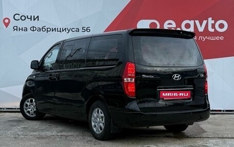 Hyundai Grand Starex Grand Starex I рестайлинг 2, 2011 год, 1 790 000 рублей, 6 фотография