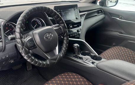 Toyota Camry, 2021 год, 3 100 000 рублей, 5 фотография