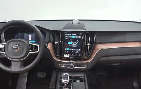 Volvo XC60 II, 2025 год, 6 790 000 рублей, 7 фотография