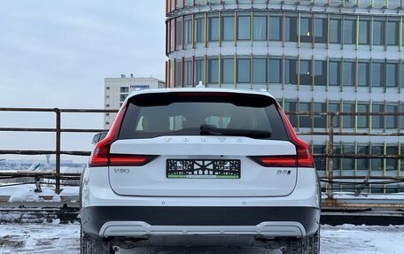 Volvo V90 Cross Country I рестайлинг, 2024 год, 8 890 000 рублей, 6 фотография