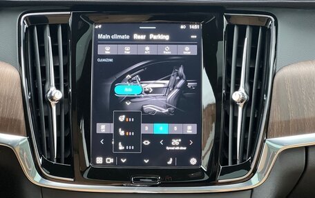 Volvo V90 Cross Country I рестайлинг, 2024 год, 8 890 000 рублей, 28 фотография