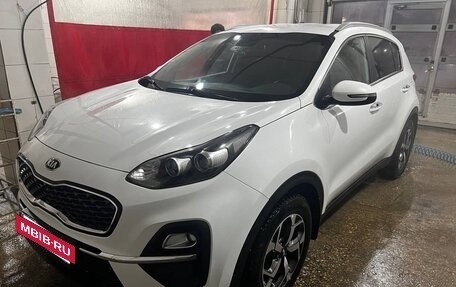 KIA Sportage IV рестайлинг, 2020 год, 2 550 000 рублей, 4 фотография