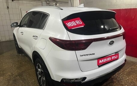 KIA Sportage IV рестайлинг, 2020 год, 2 550 000 рублей, 2 фотография