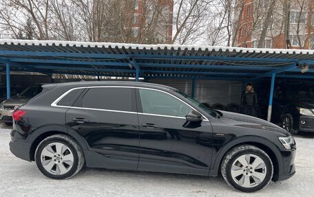 Audi e-tron I, 2019 год, 3 750 000 рублей, 7 фотография