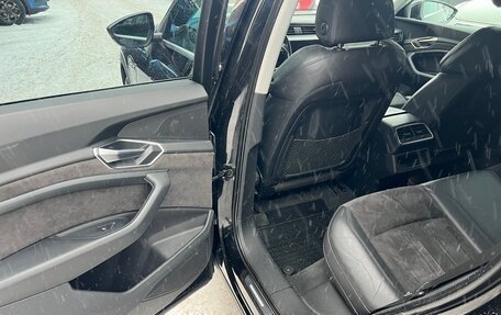 Audi e-tron I, 2019 год, 3 750 000 рублей, 11 фотография